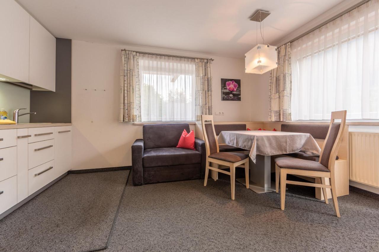 Alpengruss Apartman San Candido Kültér fotó